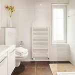 Visimo Felsenstrasse St Gallen - Elegant Heritage Building In A Quiet Neighbourhood Appartement